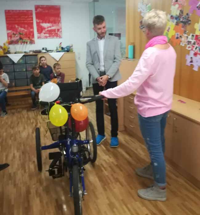 Therapie-Fahrrad vom Elternverein Mariatal